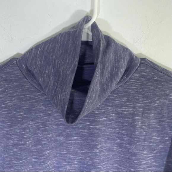 Architect Women’s Long Sleeve Blue Turtleneck Shirt Size Large - Picture 2 of 6